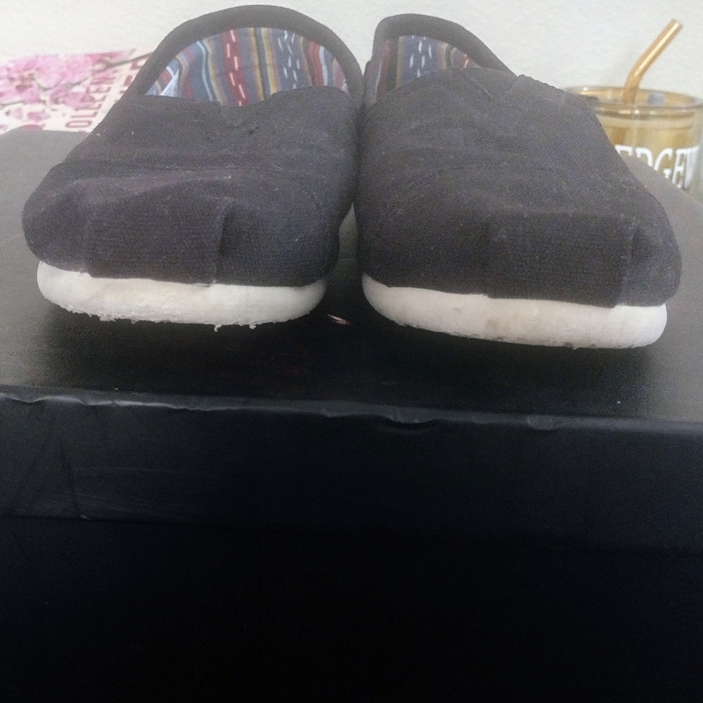 Toms - Picture 5 of 5